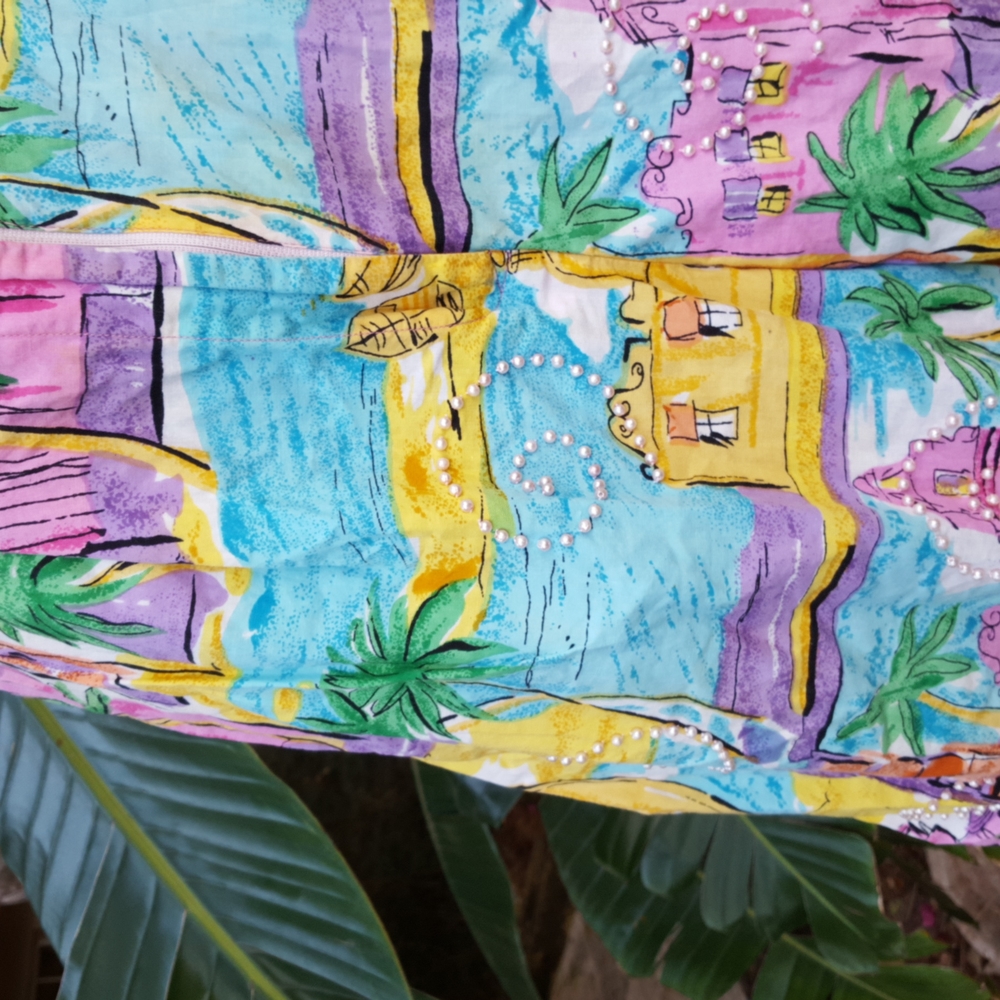Pearl beaded cotton Bermudas - Picture 2 of 6